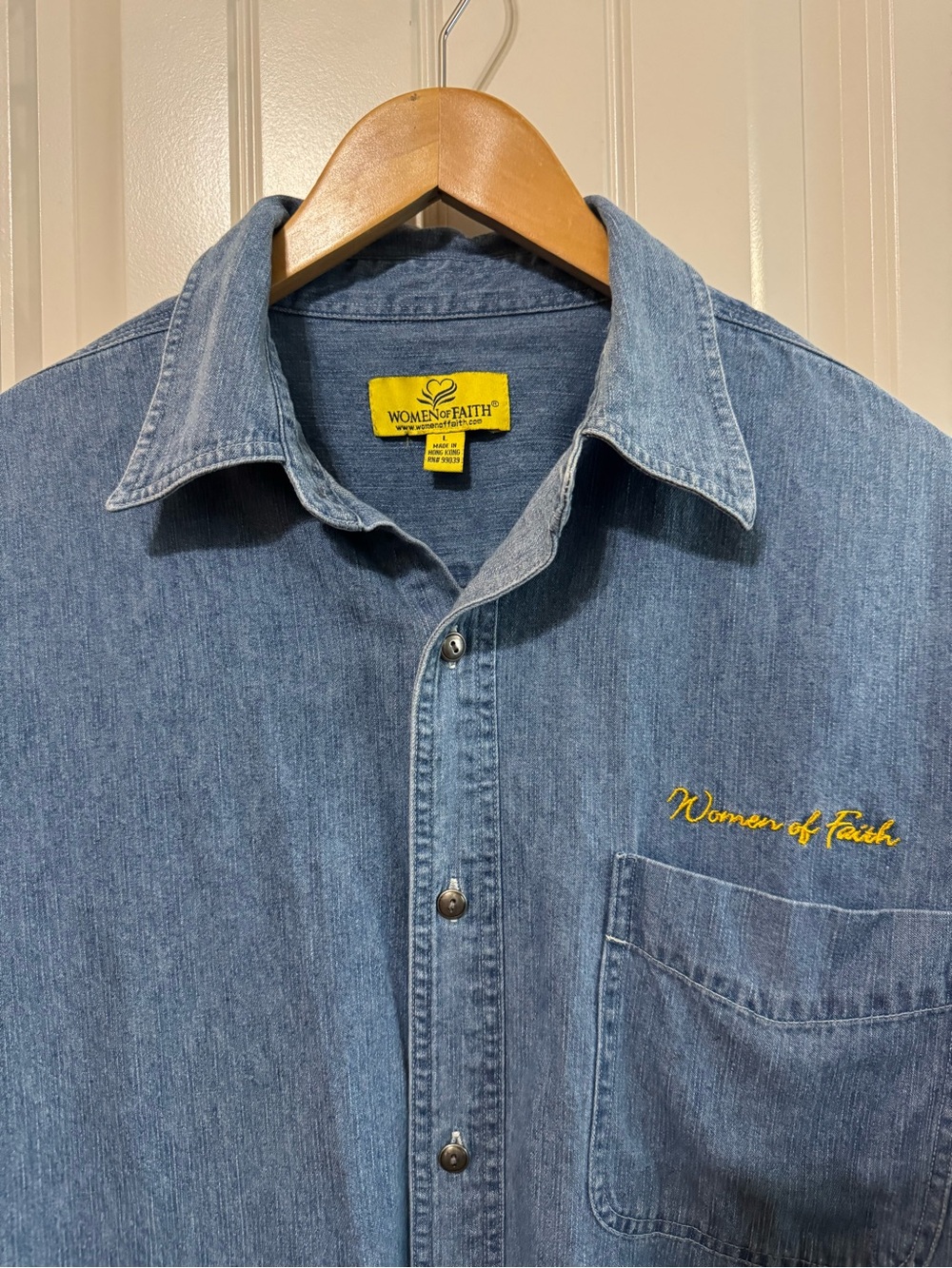 Vintage Women of Faith Embroidered Cotton Denim Button Up Shirt Size Large L